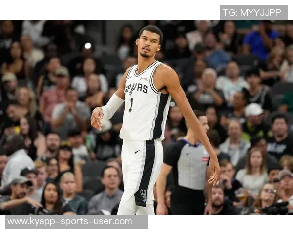 马刺未能充分挖掘文班潜力主帅战术安排遭质疑引发讨论