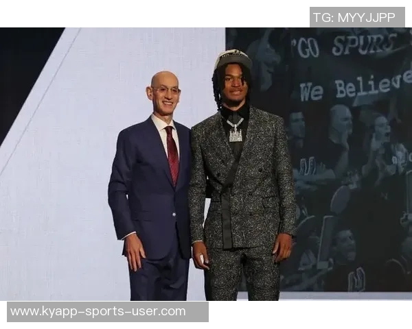 名嘴重排24年选秀前三名卡斯尔萨尔谢泼德成全明星潜力巨大